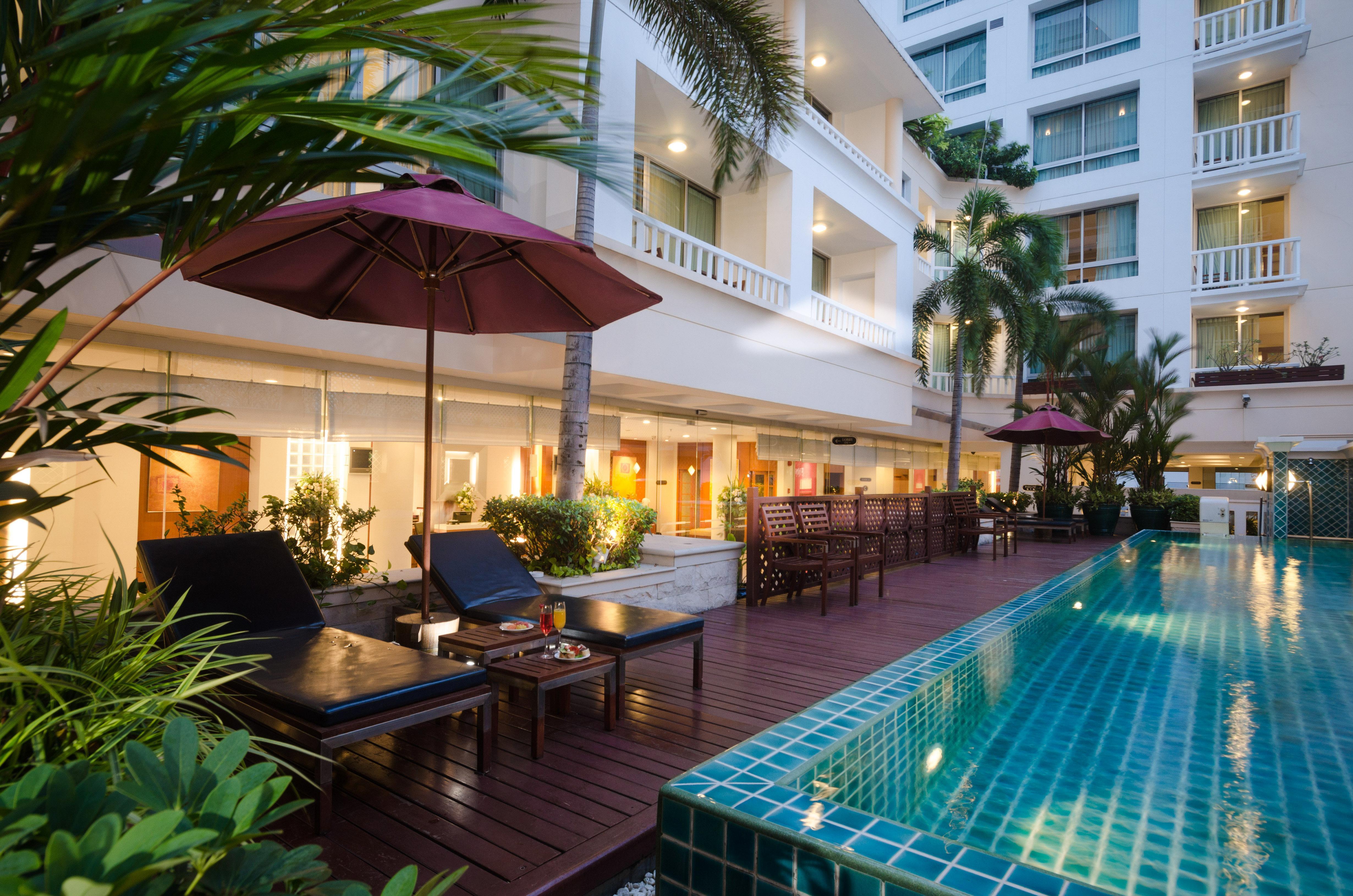 Hotel At Ease Saladaeng By Aetas Bangkok Exterior foto